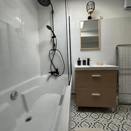 T2, 3 Mins Gare St Roch, 4 Personnes * Montpellier